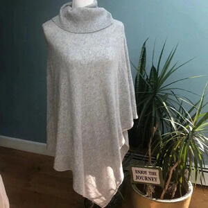 Captiva Cashmere Poncho. OSFA